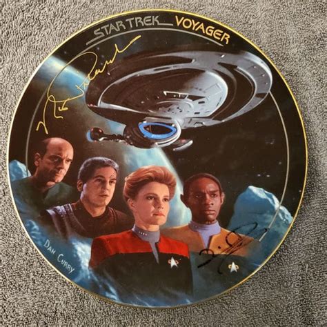 Star Trek Plates for sale .